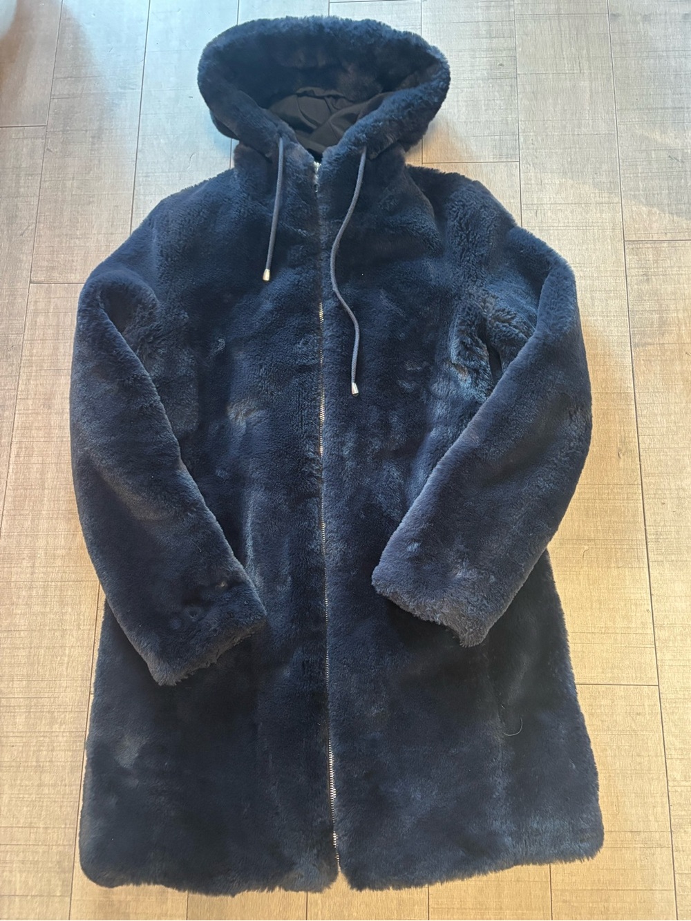 🔮Vintage🔮Women's Navy Faux-Fur Hooded Coat-Rip Inside Above Right Arm